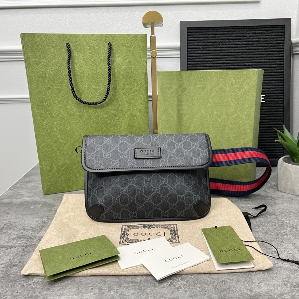 ขายกระเป๋า Gucci GG supreme black belt bag Full Box ปี2023