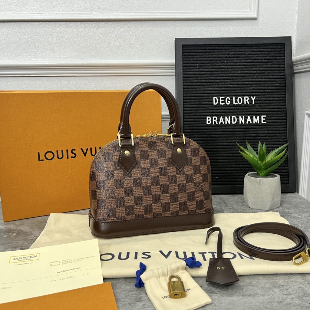 ขายกระเป๋า Lv alma damier ebene size bb ปี2018 Full Box ใบเสร็จ