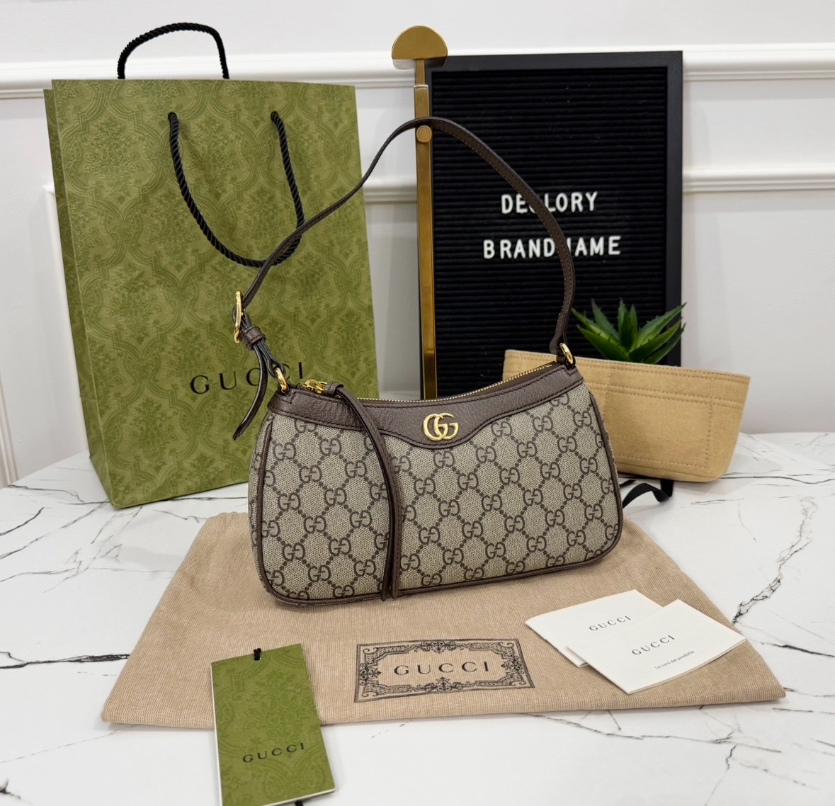 รับซื้อกระเป๋า Lv หลุยส์ รับซื้อนาฬิกา Gucci กุชชี่