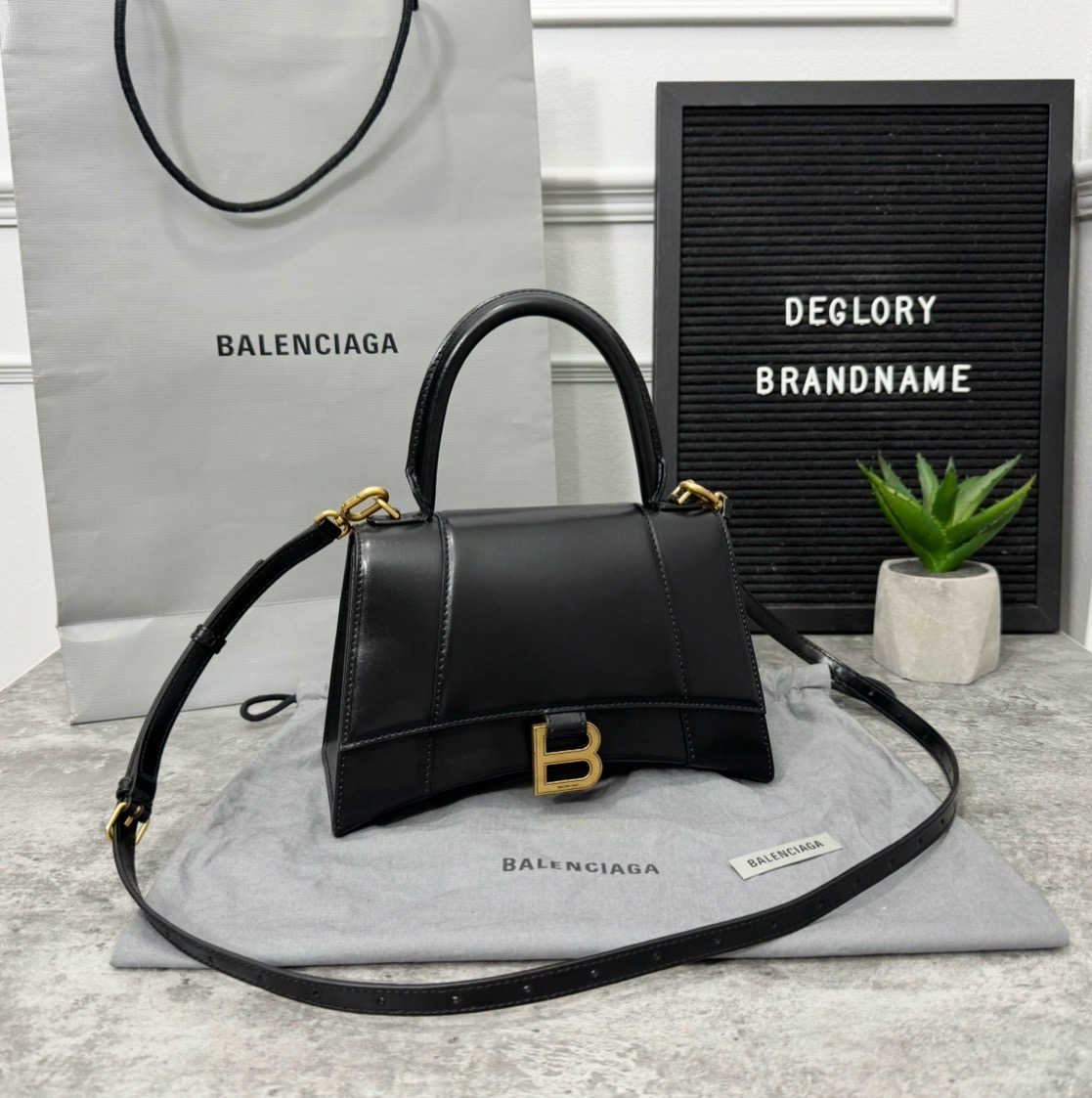 รับซื้อกระเป๋า Balenciaga