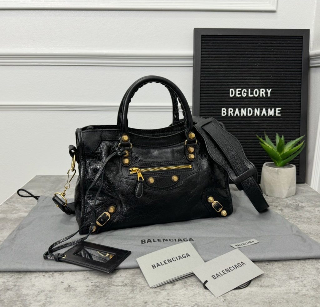 รับซื้อกระเป๋า Balenciaga